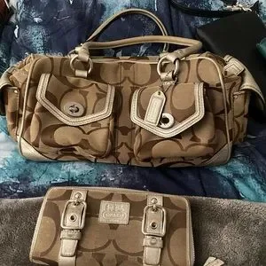 Coach | Bags | Coach Signature Gallery Pocket Tote Satchel